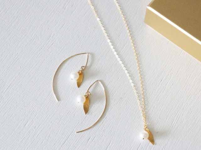 K14gf pearl leaf pierce & necklace SET