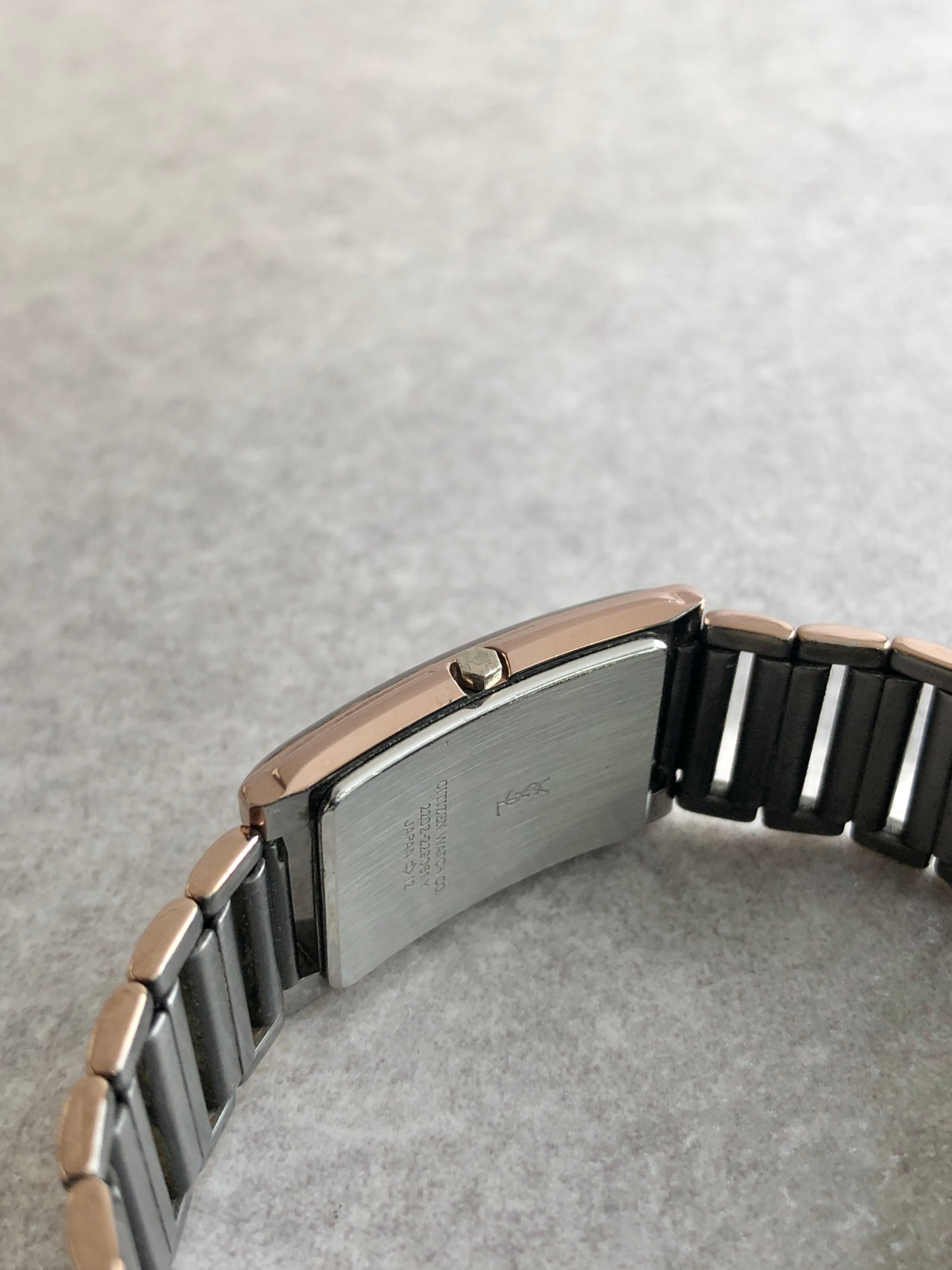 Yves Saint Laurent イヴ・サンローラン 腕時計 シルバー