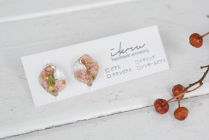 ikru　お花の鉱石イヤリング