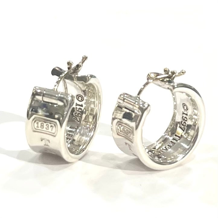 希少【TIFFANY&CO.】【ピアス】2596 T&CO SV925／1997刻印／重厚感ある