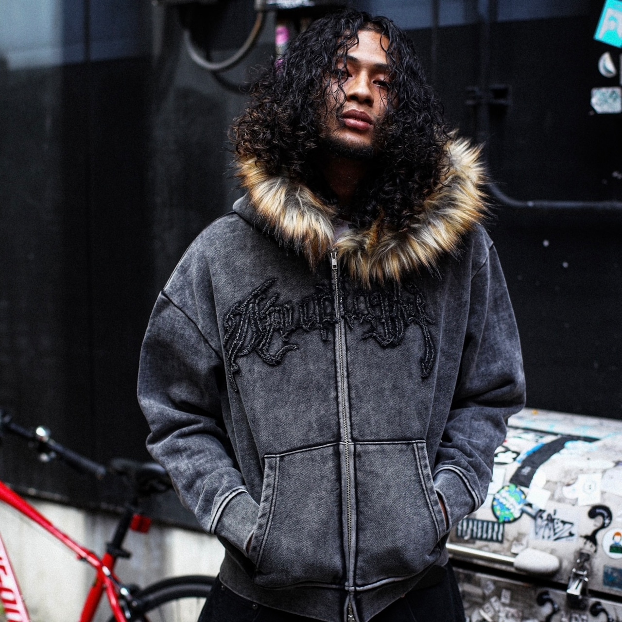 METAL LOGO WASHED FUR ZIP HOODIE