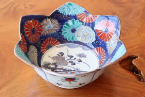 鉢 花形 伊万里焼 色絵 花文
