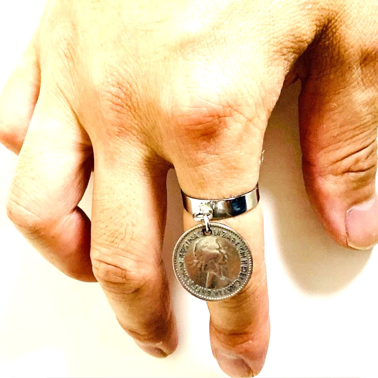 シックスペンスコインリング