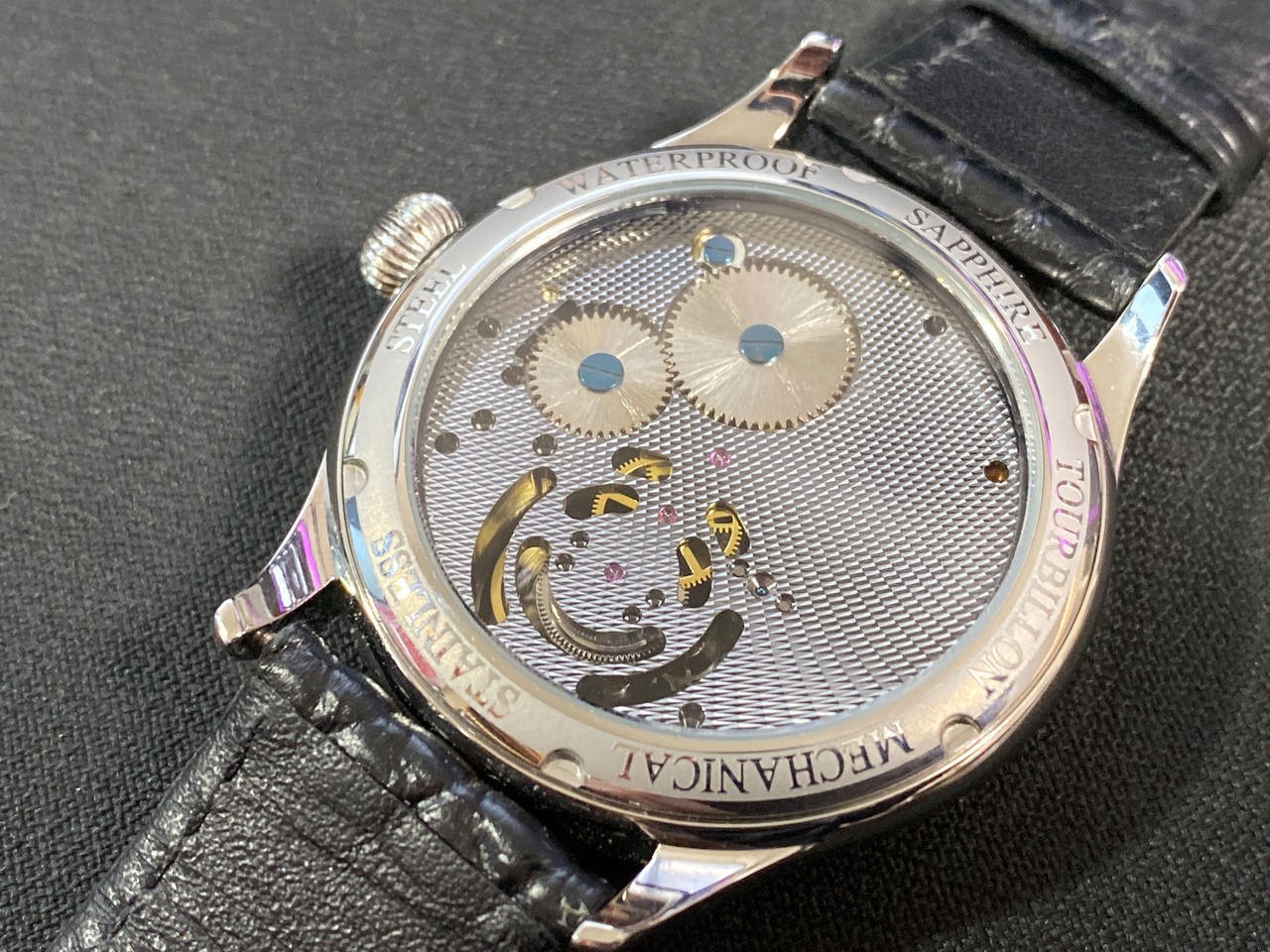 mataNoir Tourbillon