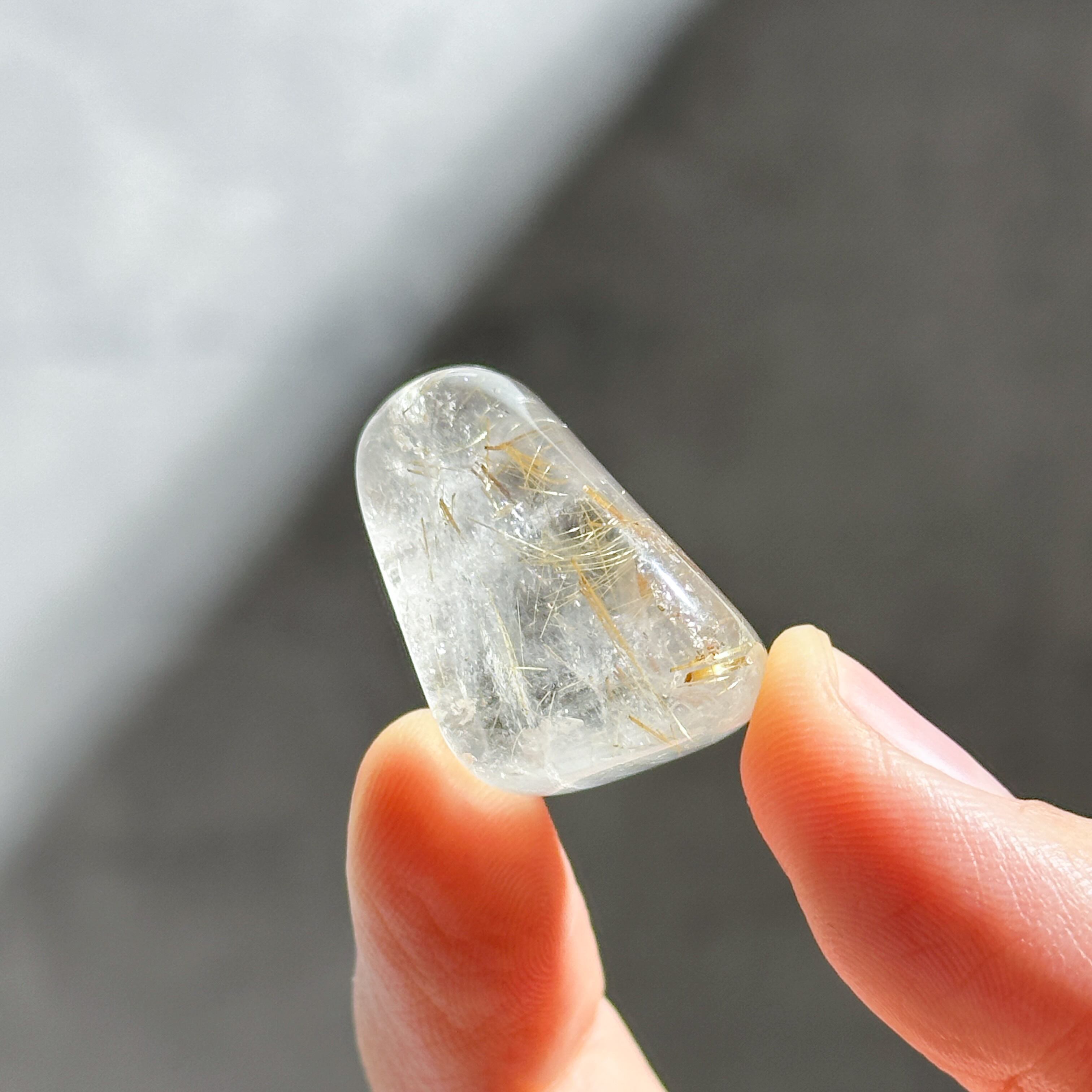 ルチルインクォーツ タンブル61◇ Rutile in Quartz◇天然石・鉱物・パワーストーン