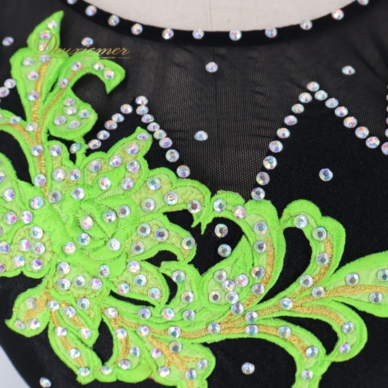 社交ダンス 衣装 スタンダードドレス ワンピース ドレス 黒 レース フリル デモ 競技 ダンス パーティ 発表会 緑 ブラック系 グリーン系 おしゃれ 大きな袖 上品 競技用 レオタード フォーマル 衣装