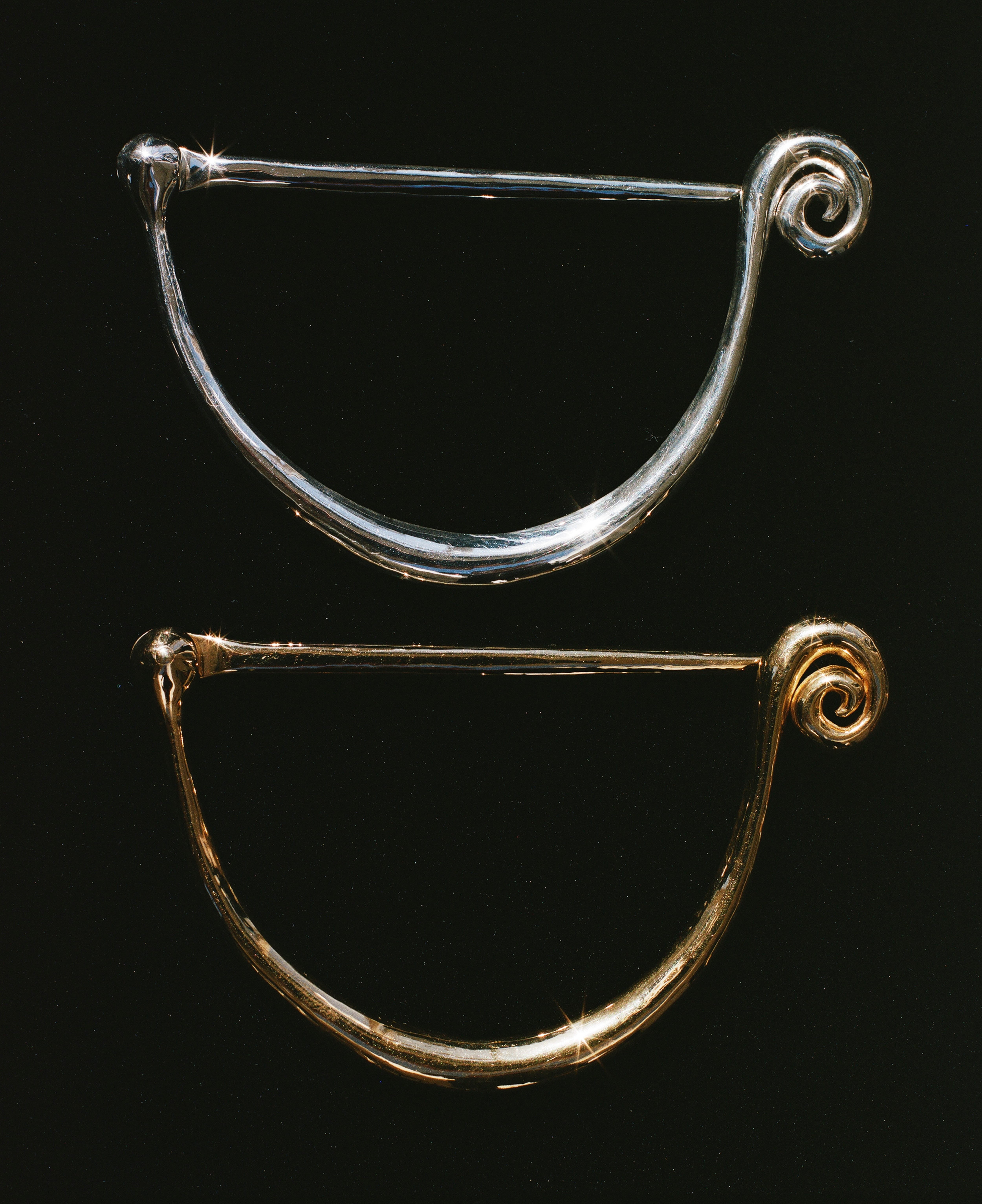 R.ALAGAN / FIBULA RING | LIVING