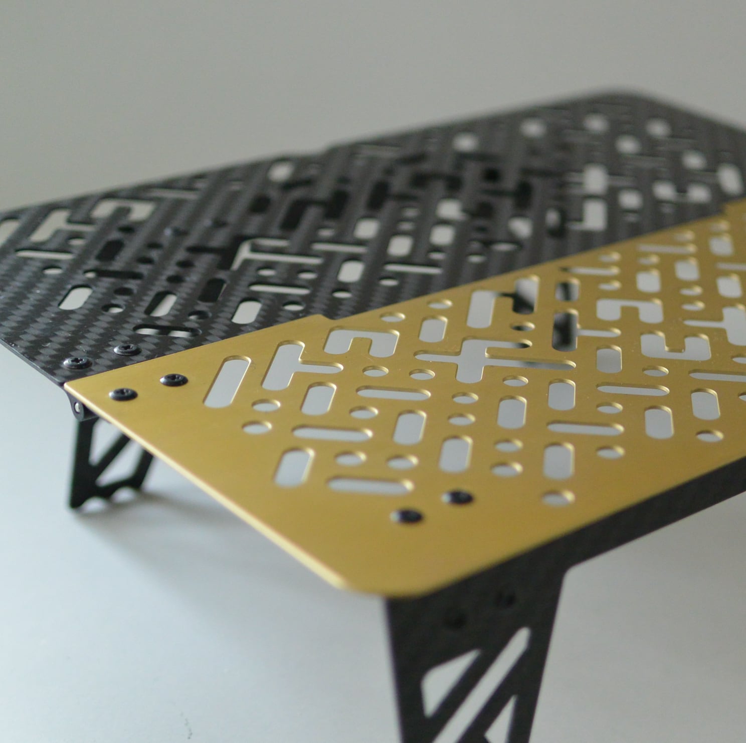 ノイコヤマイコnoicoyamaico カーボン&アルミ　テーブル ついにフルカーボンテーブル。noicoyamaico mini carbo3｜Daisuke