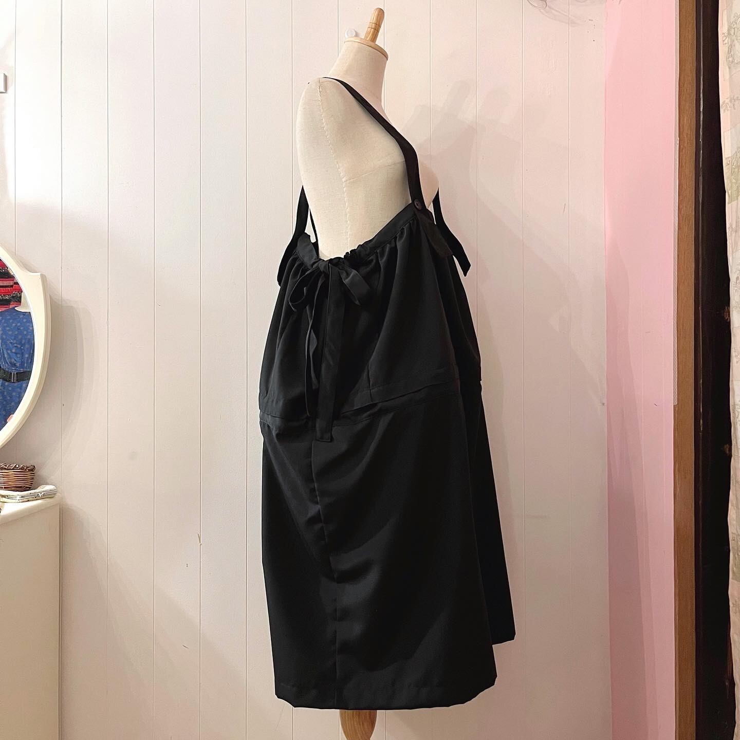original / eight legs suspender skirt 2.