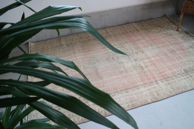 Turkish rug  No342　228×140cm