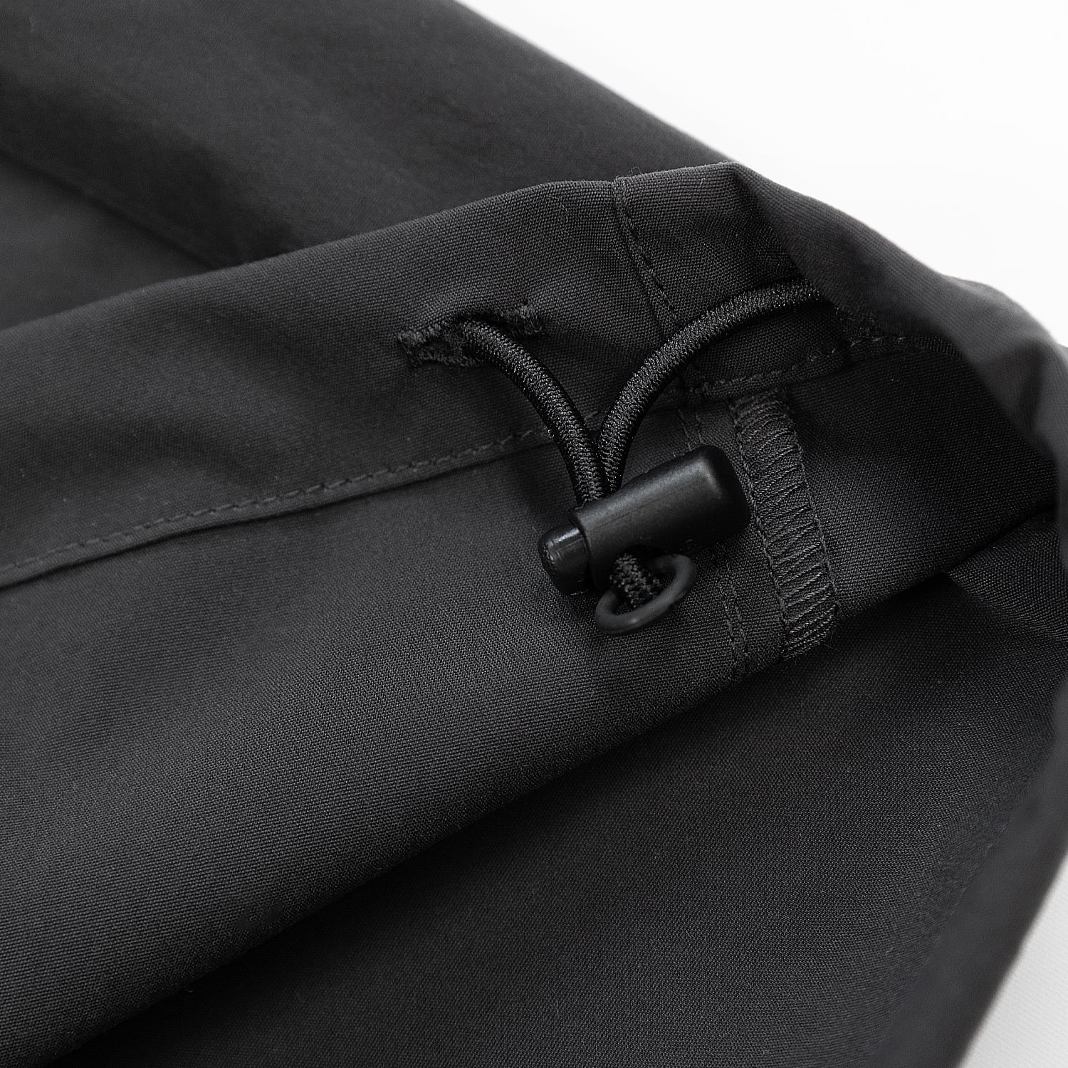 UNEEK BASEMNT - Discover independent style.