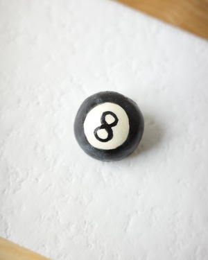 daughter ボールブローチ ビリヤードボール 8
