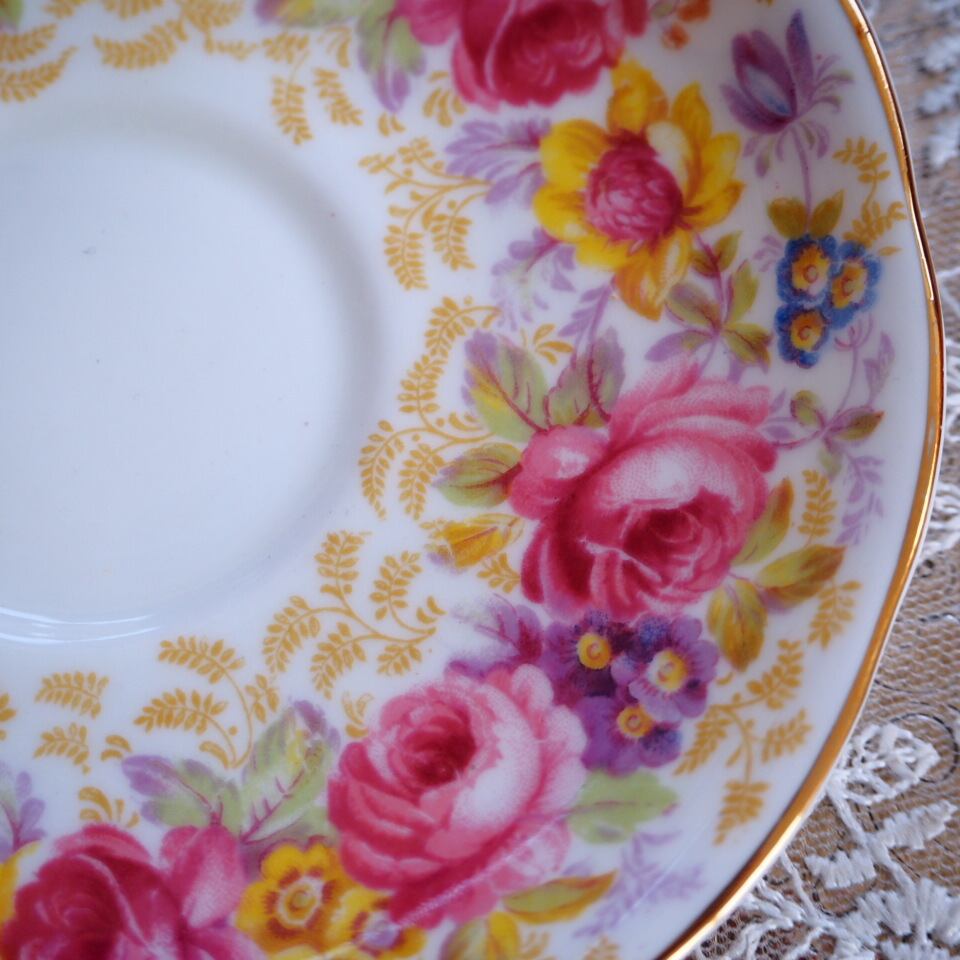 英国ロイヤルアルバート セレナ 希少・小さめカップ&ソーサーA F4