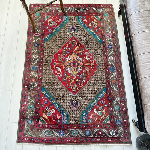 トルコ ヴィンテージラグ TR045 | 東アナトリア | 102cm × 157cm