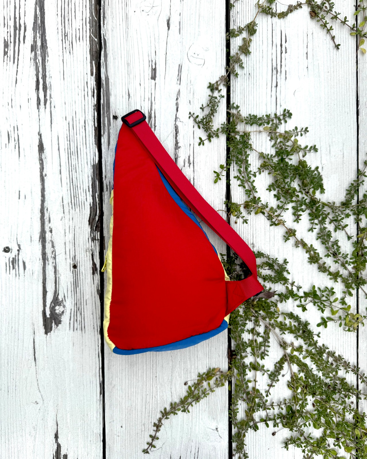 【THE ANIMALS OBSERVATORY GOODS】RED WALLABY BAG