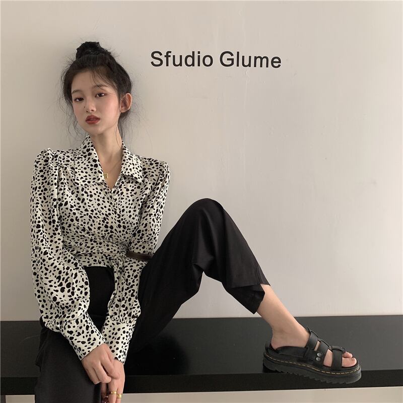 レオパードプリント柄シャツ ショートロングスプリングスタンダードトップス レトロ 長袖 春物 ブラックストロベリース52848527408