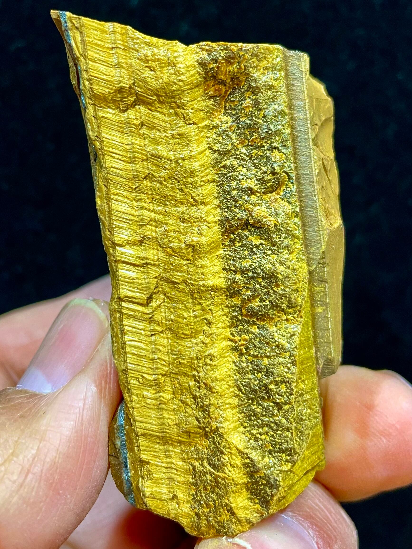 22) 揺るぎない自信!「タイガー・アイ」原石(中型)