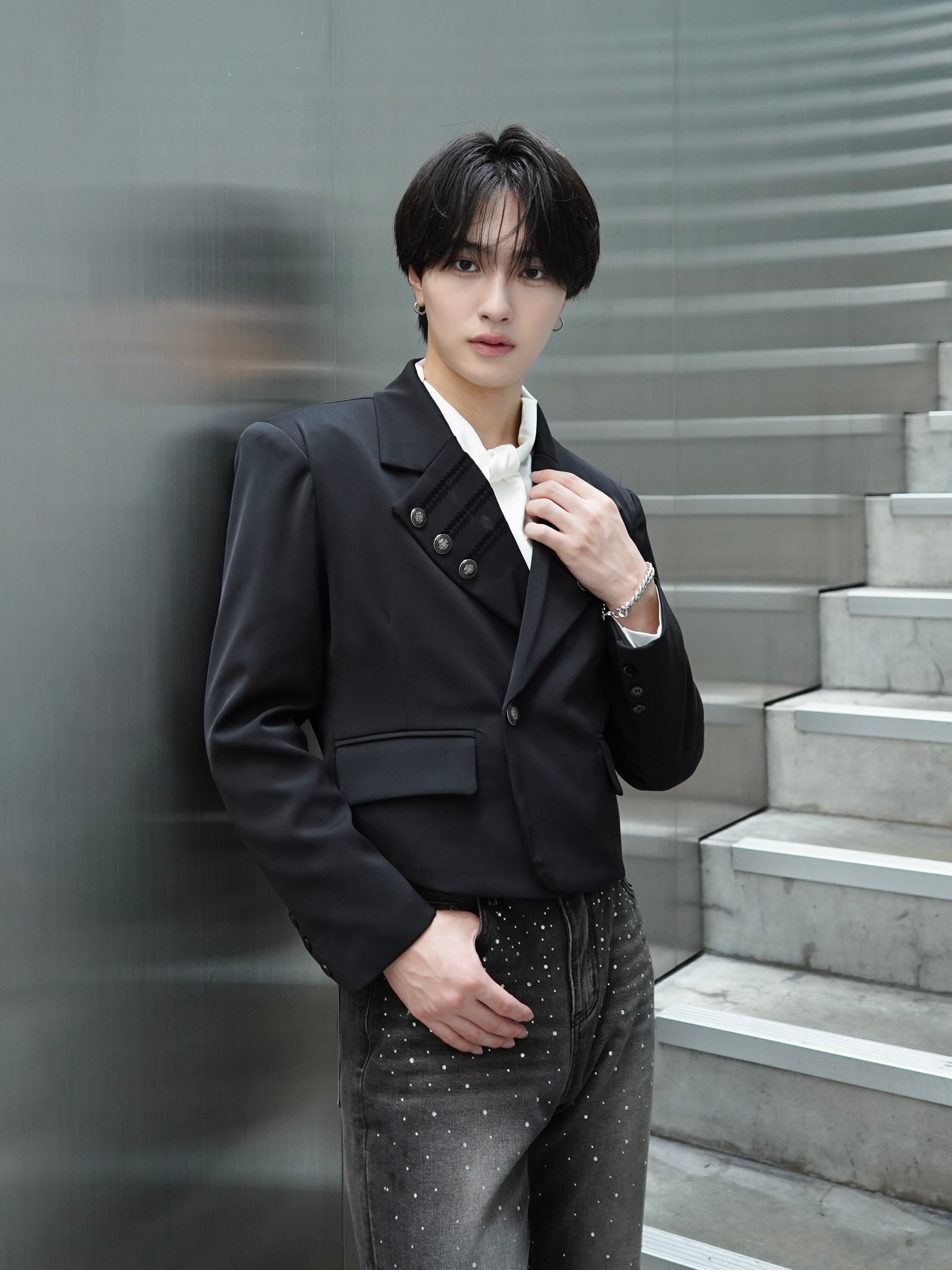 ALUDE アルード ブラックジャケット新品 完売品 L OUTER | 【ALUDE】韓国メンズファッション
