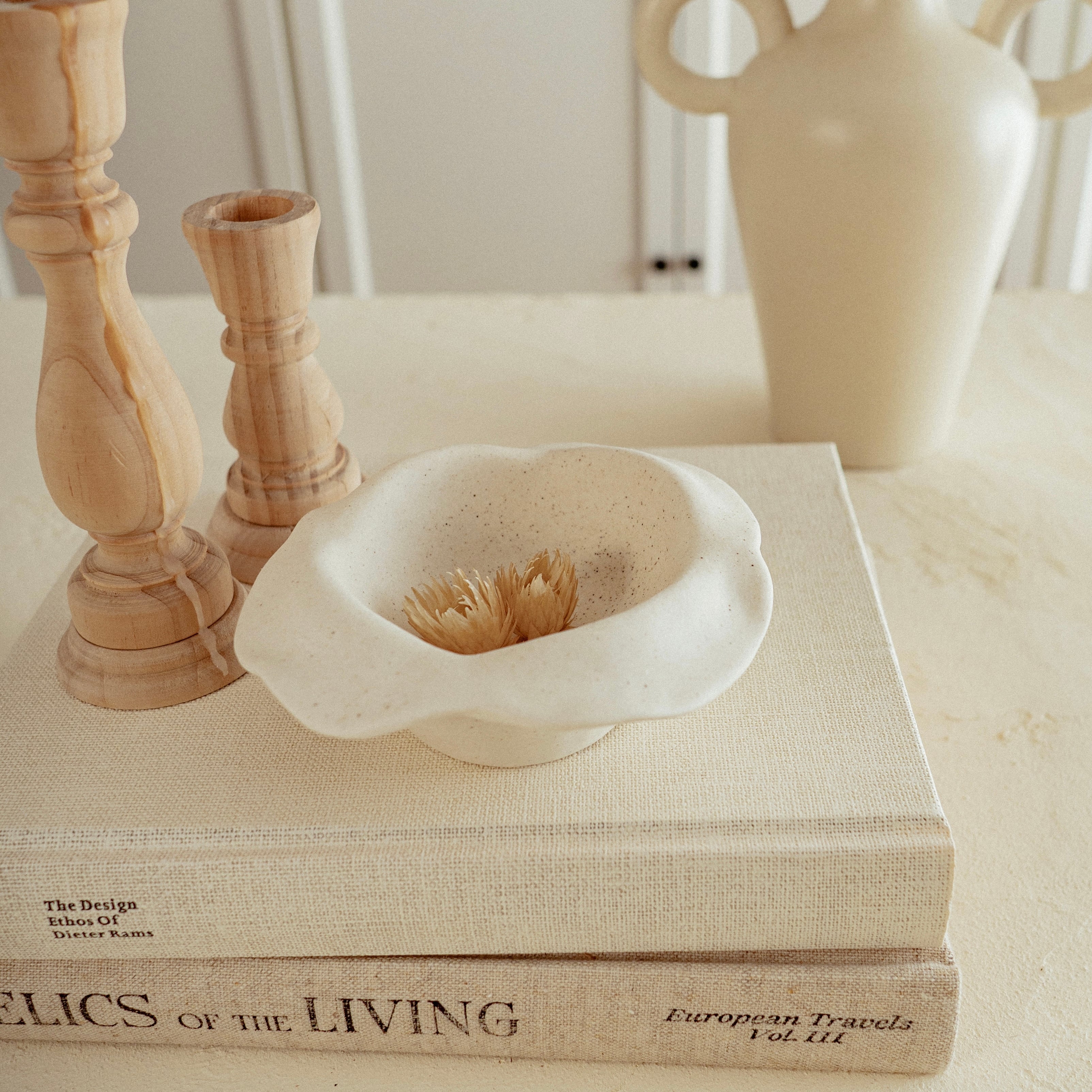 Ceramic Tray / Bloom | Evelyn HOME ACCESSORY | INTERIOR & LIFESTYLE