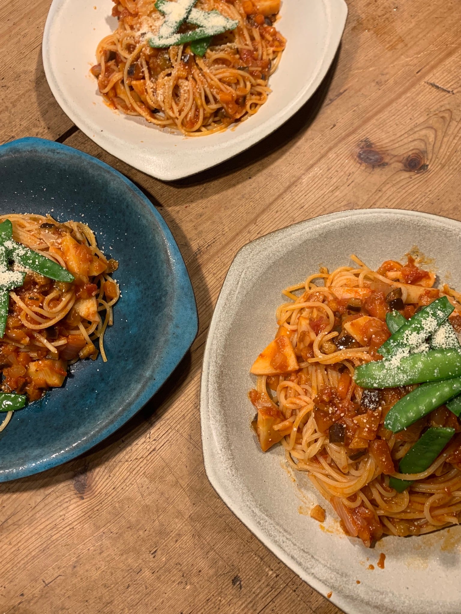 ターコイズブルーランチプレート（大） / レンジ・食洗機可 / wb-7　和食器 大皿 モダン 個性的 変形 珍しい デザイン スタイリッシュ 窯元 ブランド パーティ カフェ  ターコイズ  ブルー 青 お皿 おしゃれ  カレー皿  パスタ皿 ギフト  お祝い  おうちカフェ