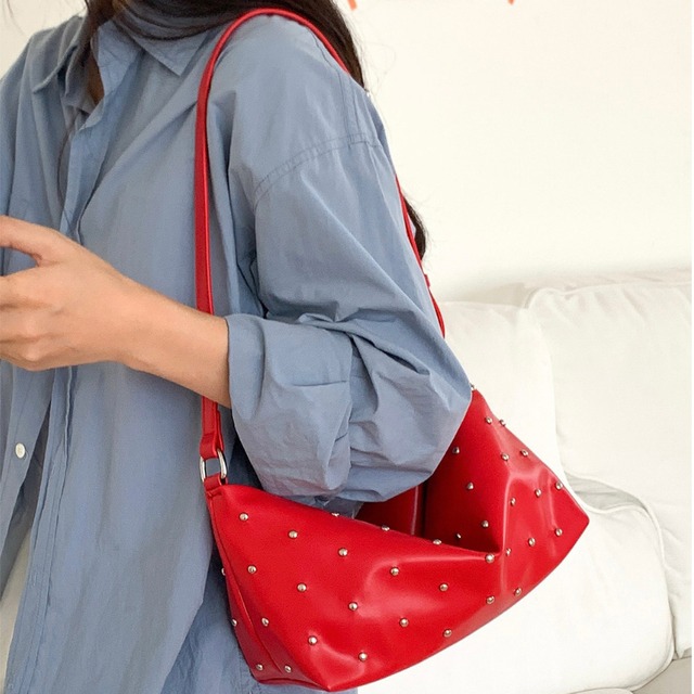 studded shoulder bag　J00477