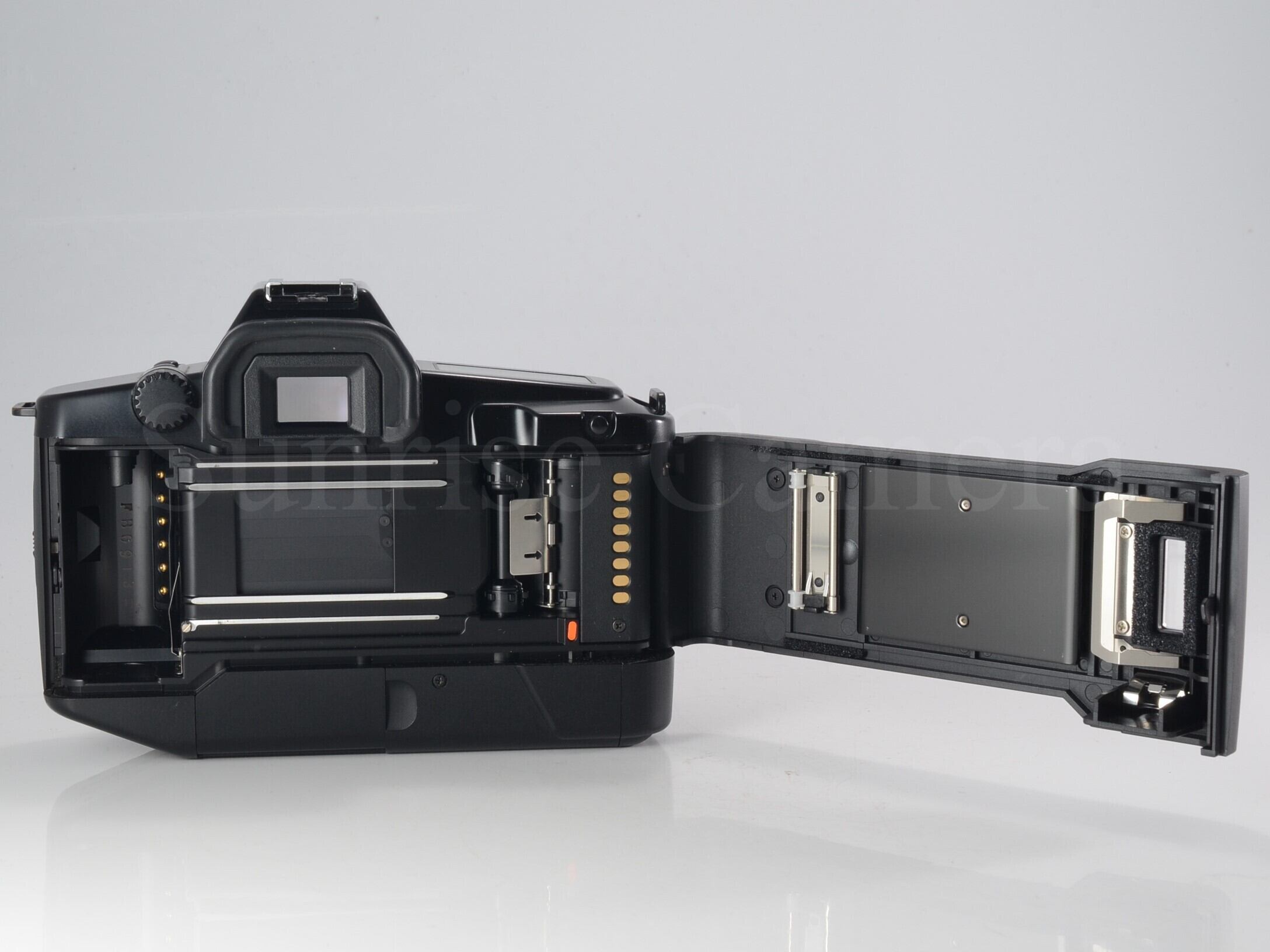 Canon EOS 650 ボディ / GR-10 / QUARTZ DATE BACK E付 キヤノン
