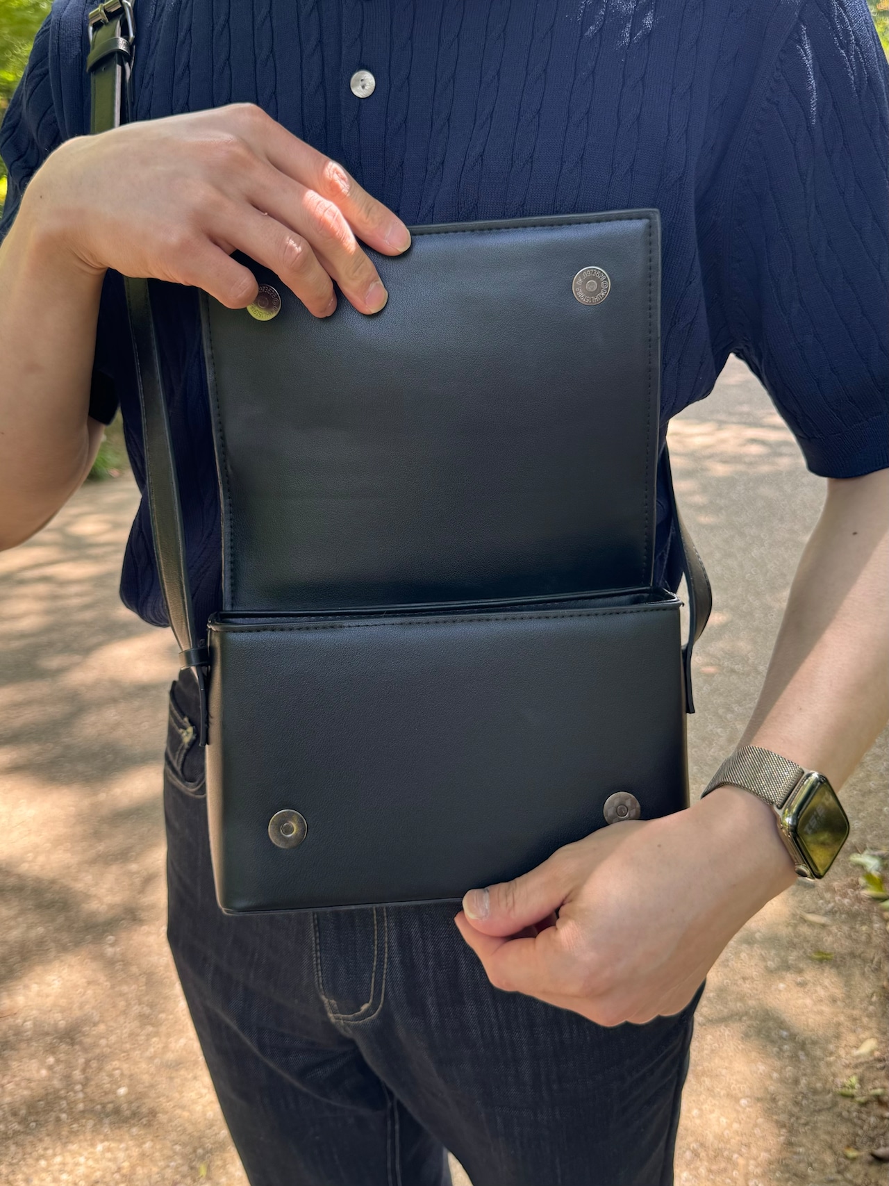 Intreccio Line Luxe Shoulder Bag [Black] - 12