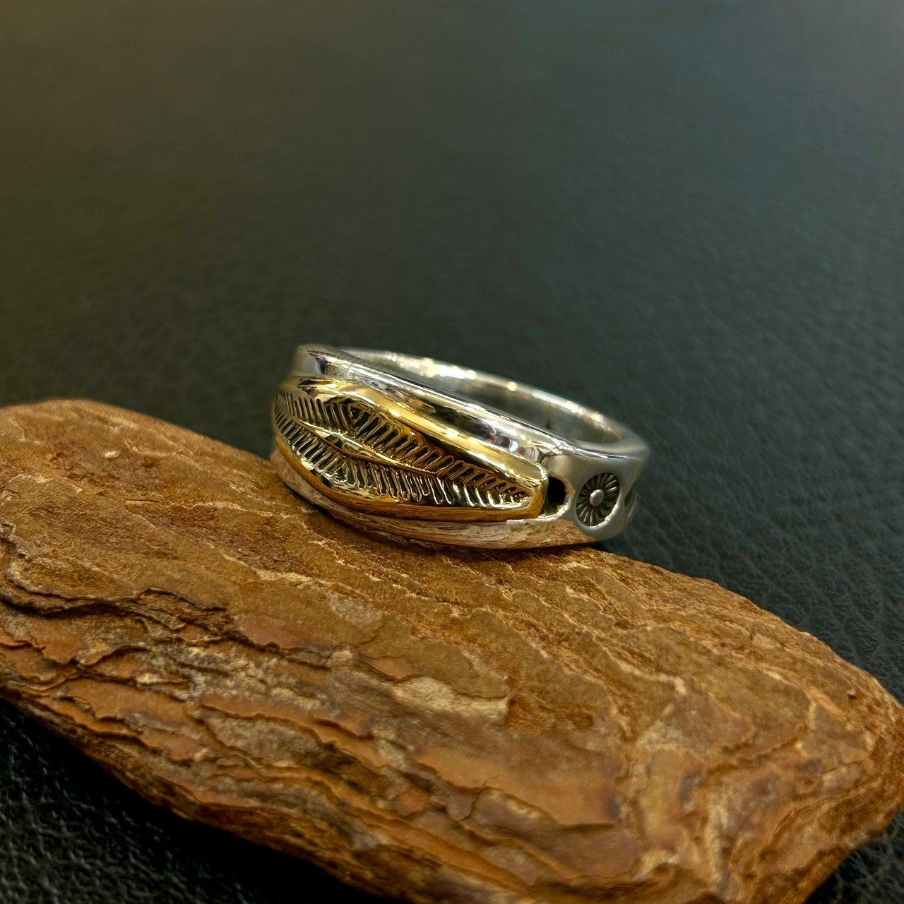 ジェニファーカーティス（Jennifer Curtis）18kスタンプワークリング 22号 - 1