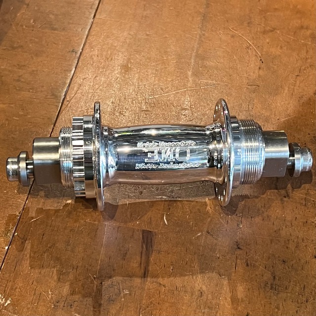 WHITE INDUSTRIES】ENO FLIP FLOP ECCENTRIC SINGLE SPEED HUB (POLISH 