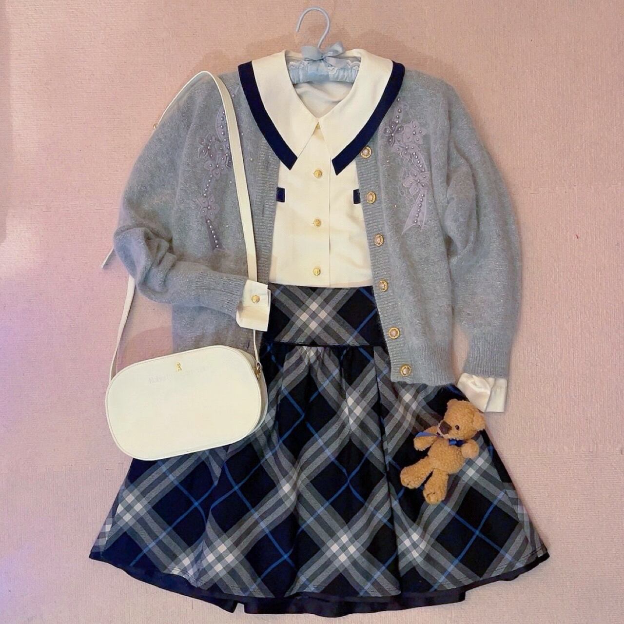 gray flower beads knit cardigan