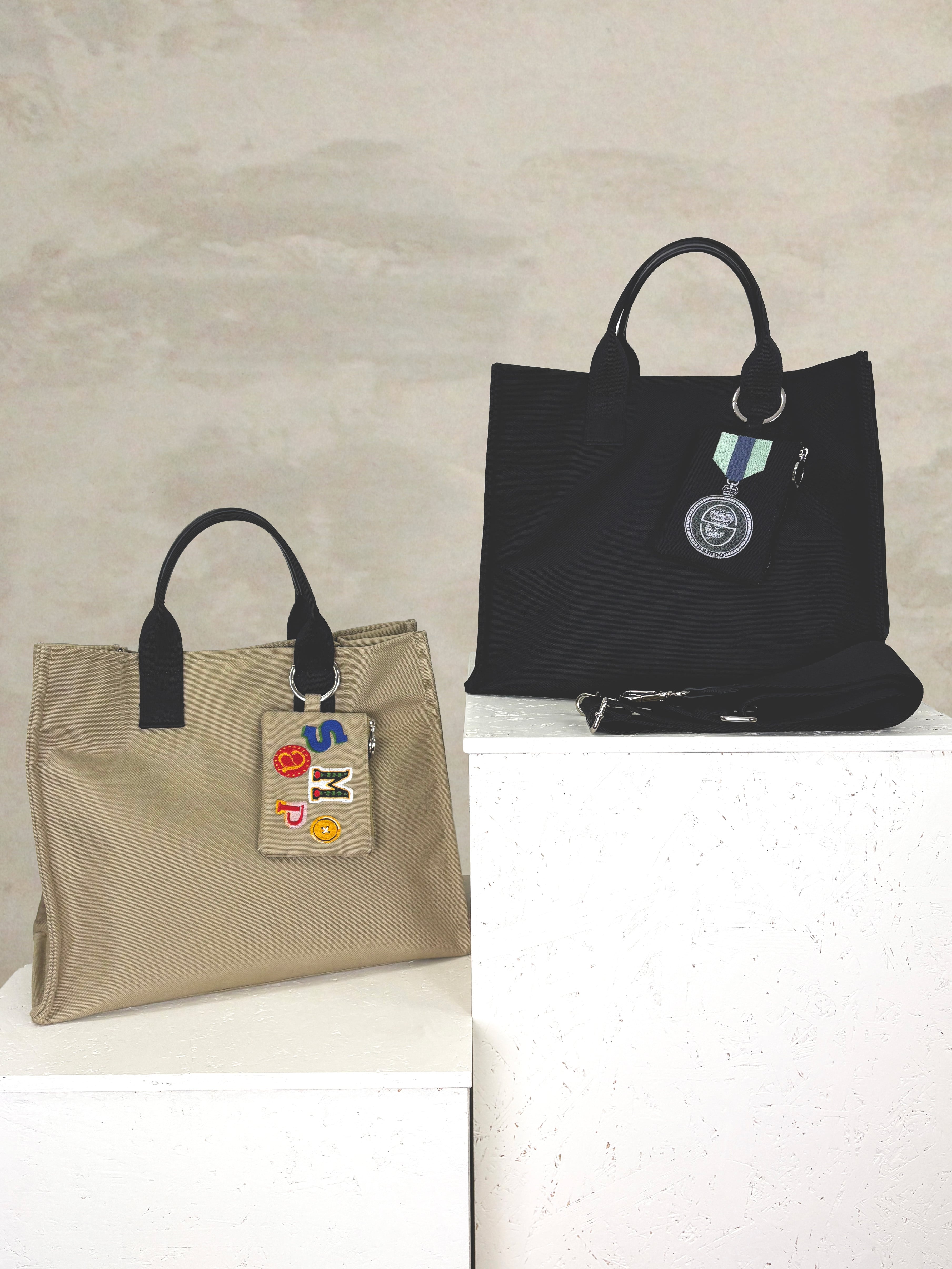 ショルダー付ボックストート《内装テキスタイル・刺繍ポーチ・撥水》