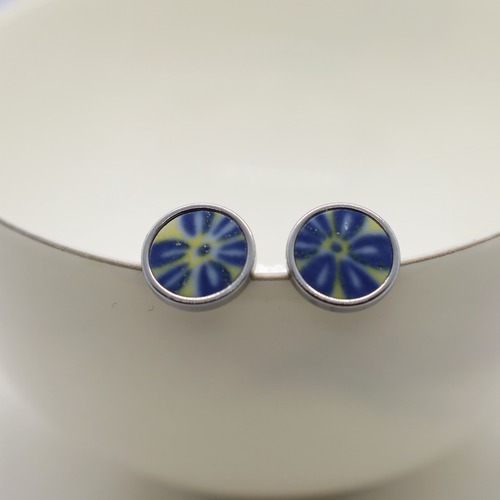Stud earrings22
