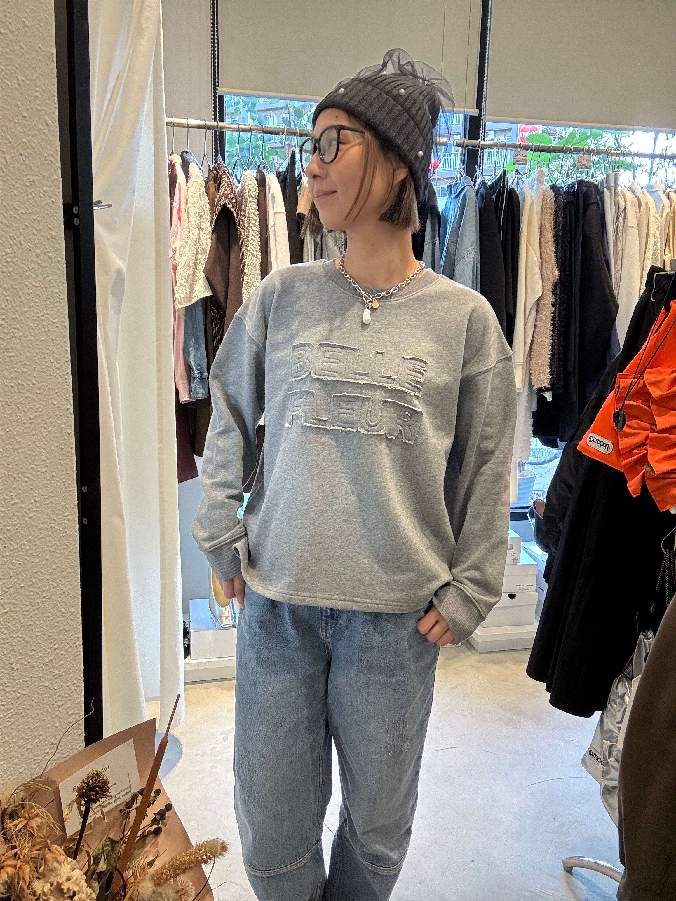 【SELECT】刺繍アップリケロゴトレーナー