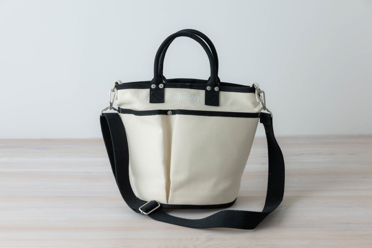 マキ ページ　ブラック　 ホワイト　皮 バッグ　計２点 VegieBAG Bi （バケット／フラップ） | 中村江里子セレクション Avenue