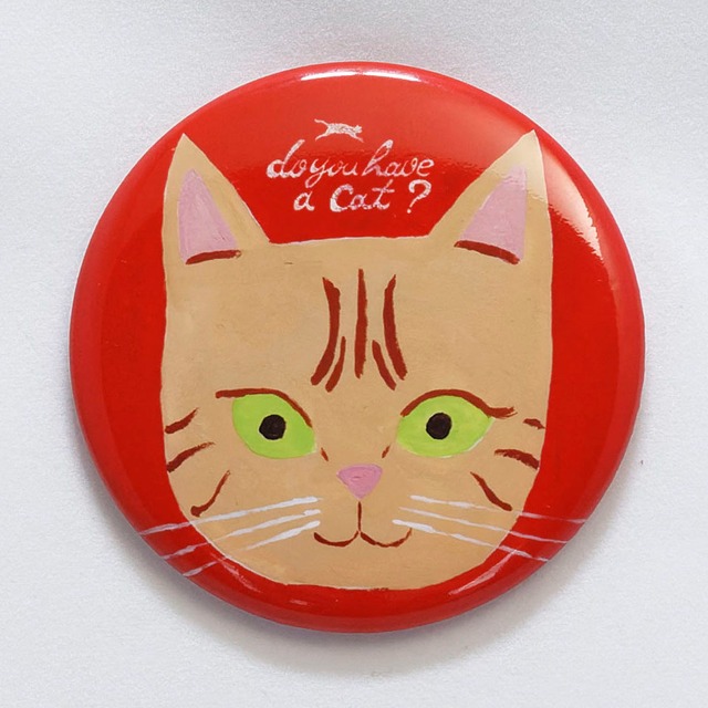 森邦保作品 猫マグネット L07（ハチ割れ猫イメージ）ロゴマーク付きです。