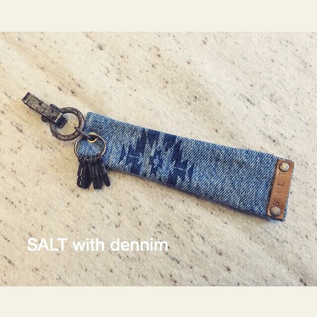 30%OFF Keyring(ライトブラウン)