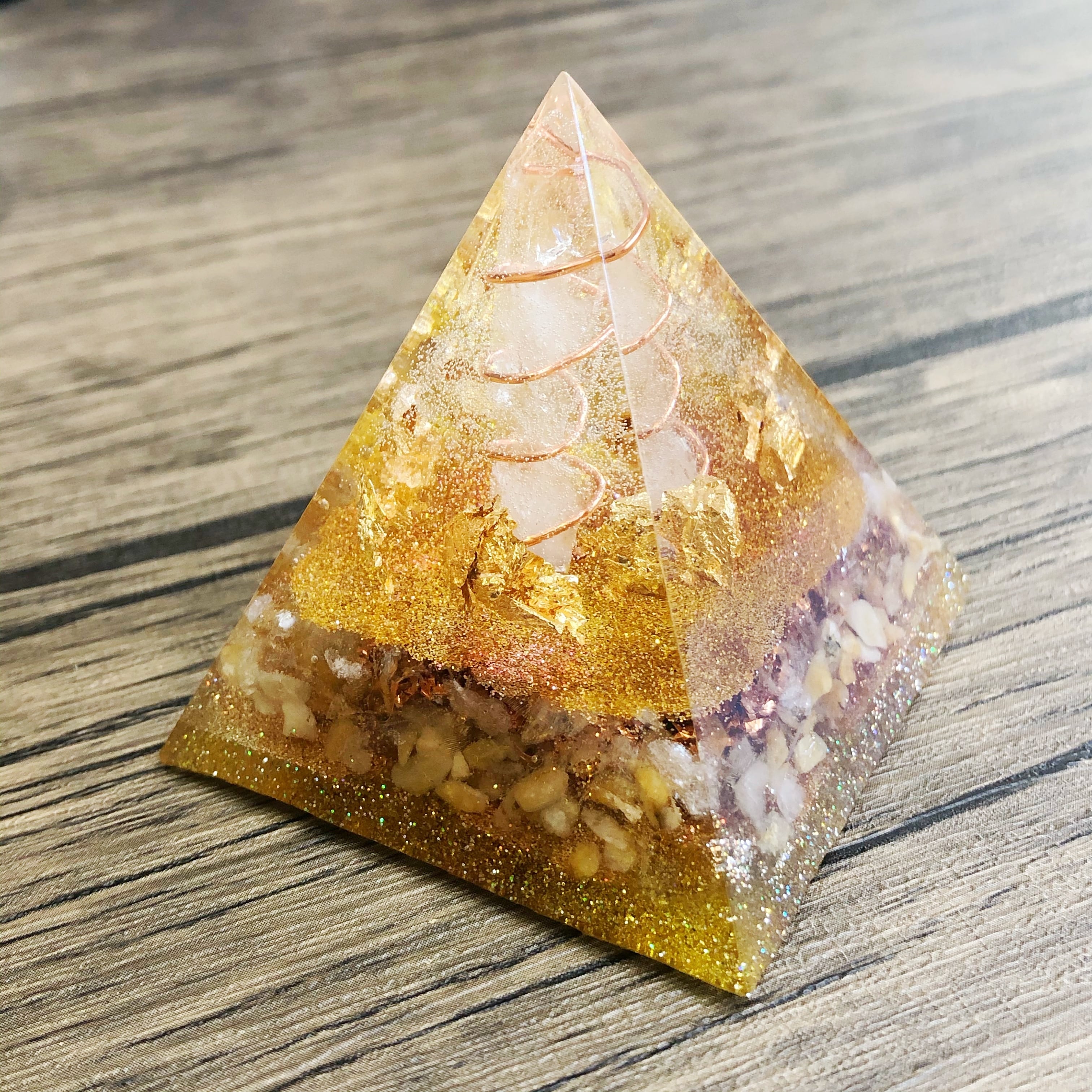 オルゴナイト ピラミッド エネルギー バランス 健康 金運 白玉 通販