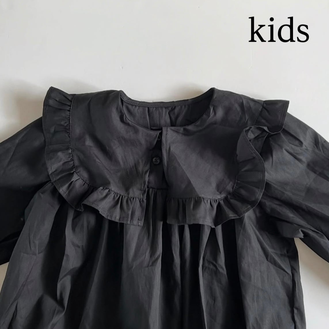 【kids】black collar blouse