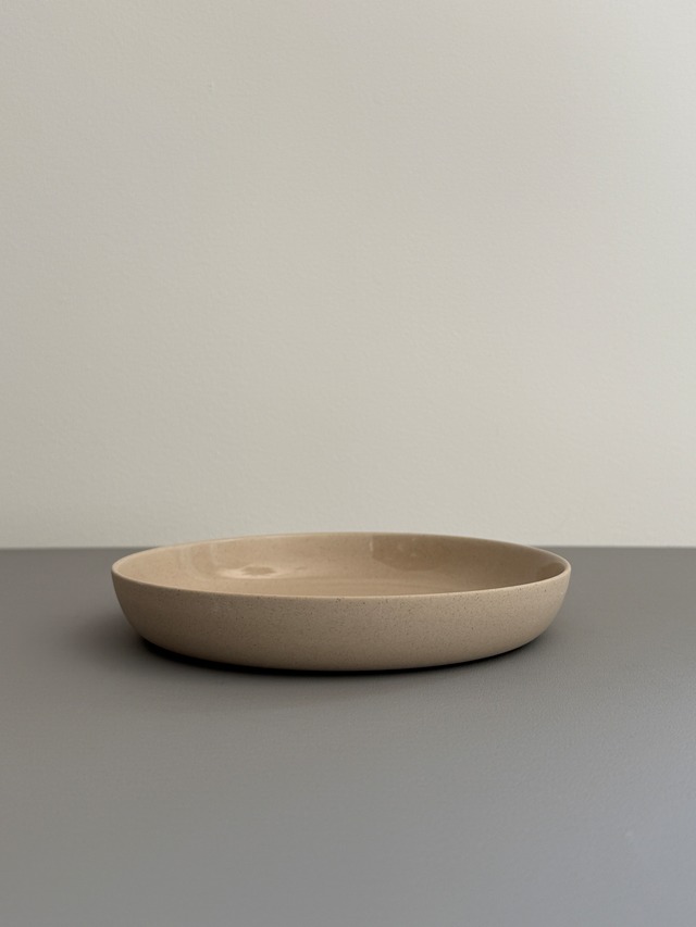 2016/ Deep Plate 180 / Gray Clay   Kirstie van Noort