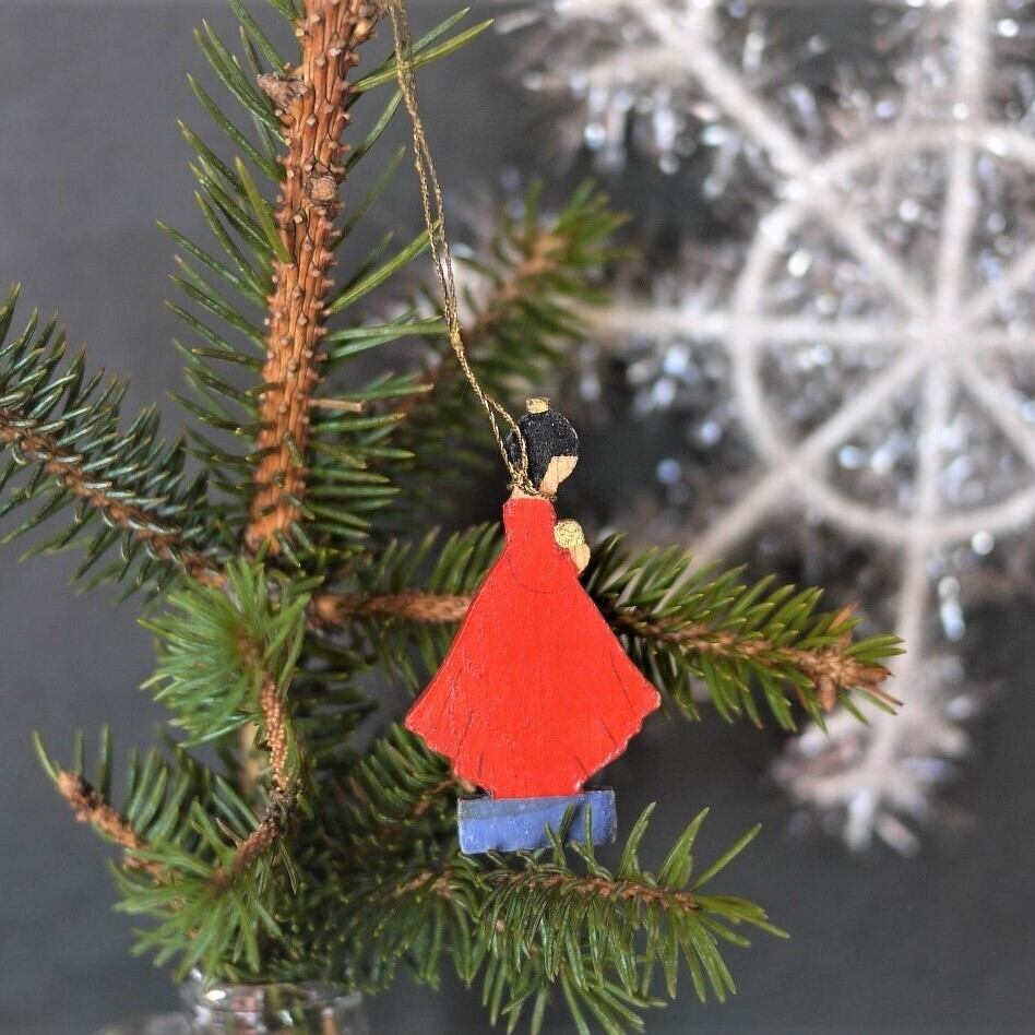 木製クリスマスオーナメント 女の子 ペグドール Märchen-Holzbild