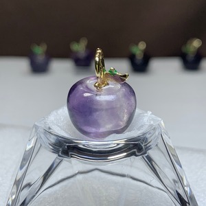 28.フローライトりんご・ペンダントトップ