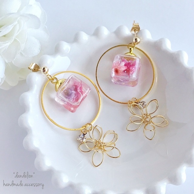 【わたあめカラー】ワイヤーフラワーフープハーバリウムピアス/イヤリング