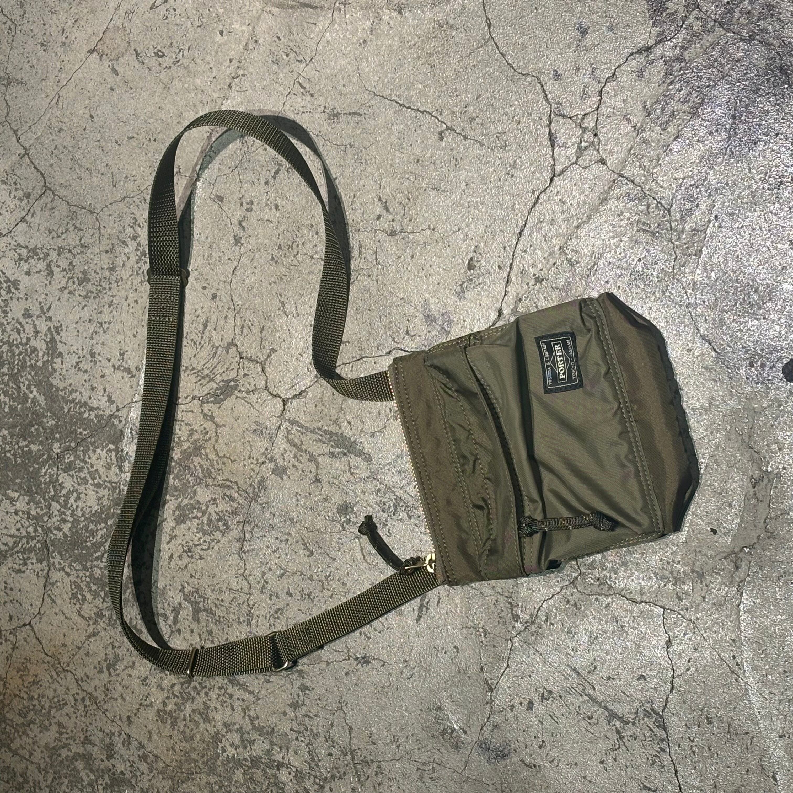 PORTER ポーター 吉田 ポーチ バッグ カーキ系 【表参道n12  