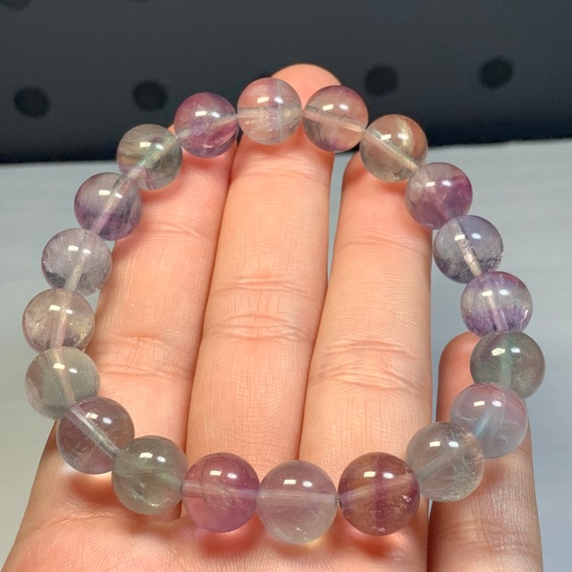 A66.優しい多彩なグラデーションフローライト・ブレスレット
