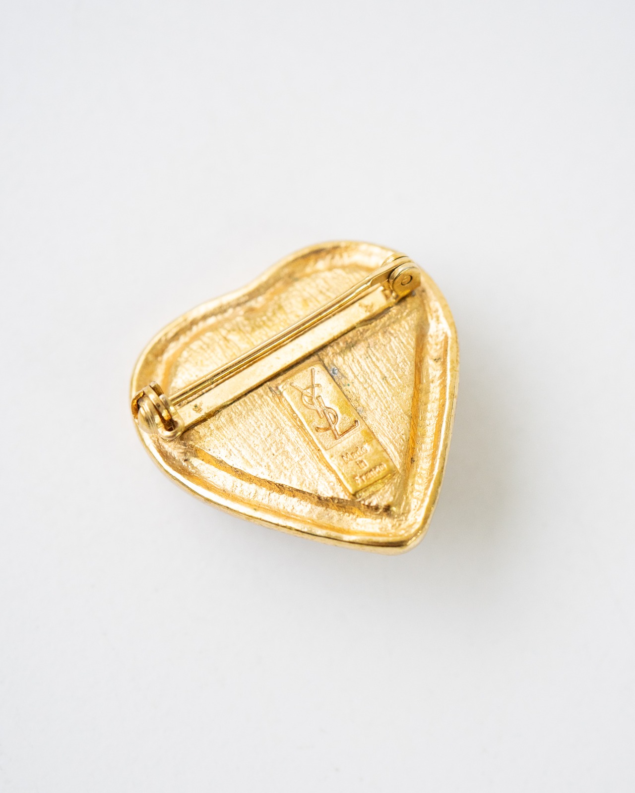 〈Yves Saint Laurent〉Red Lncite Heart Brooch 1990s