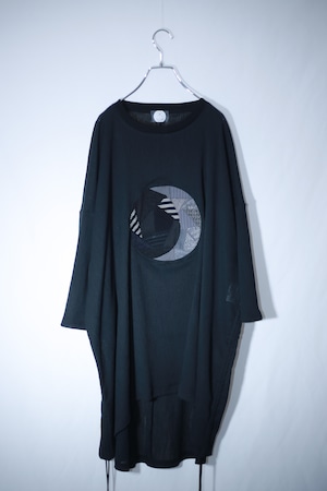 Gather-T-shirts ○ crecent moon (black)