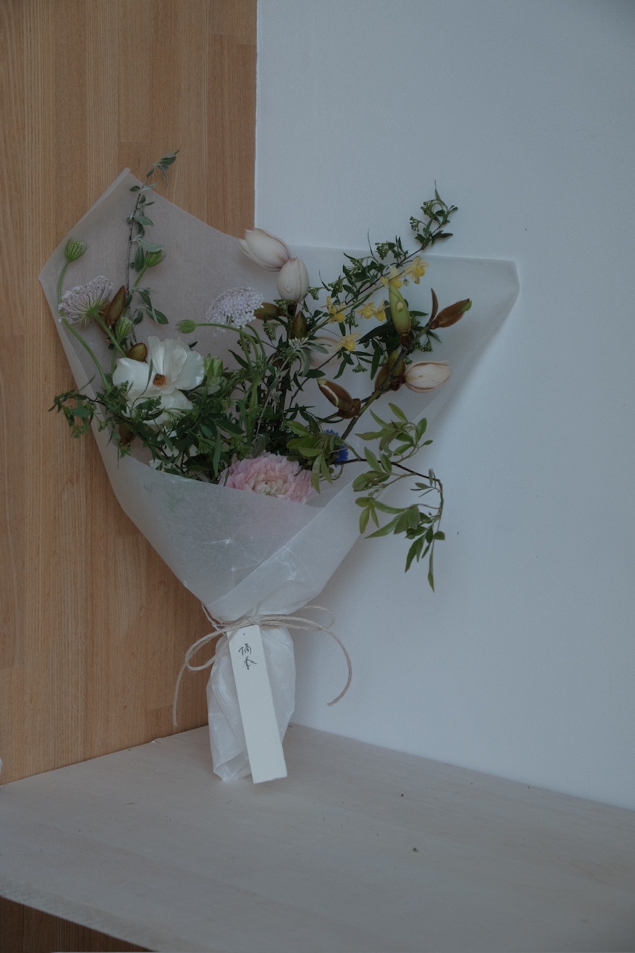 母の日｜ハーブ香る花束「ささやかに」