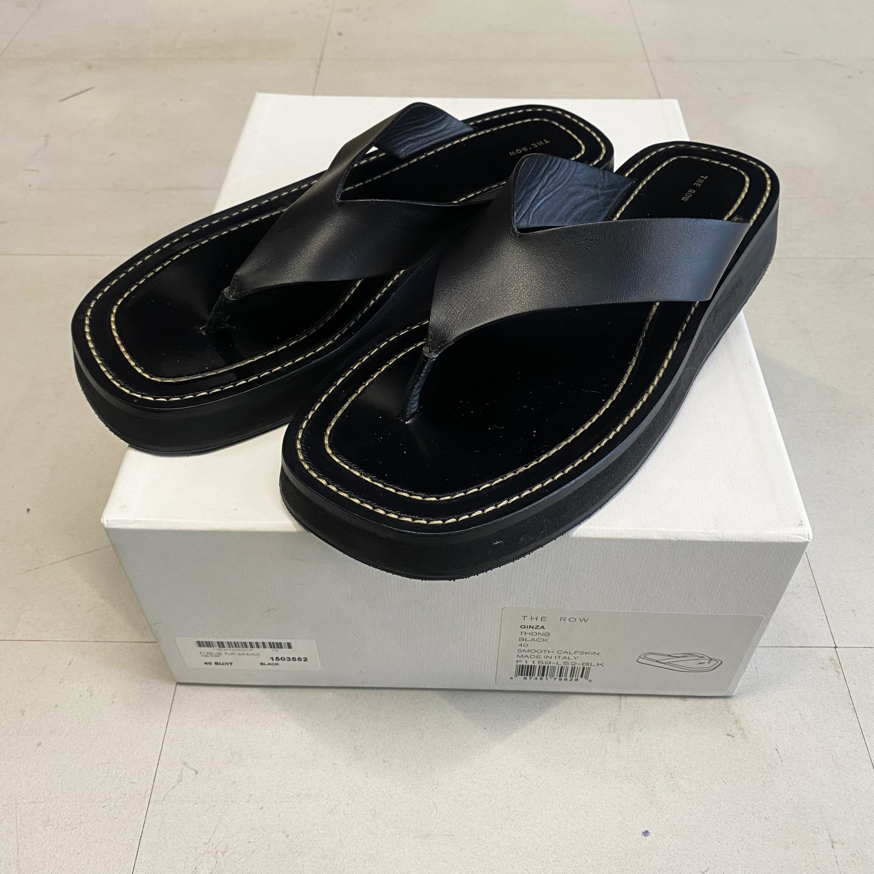 THE ROW ザ ロウ GINZA サンダル F1159-L52-BLK SIZE 40 【中 THE ROW ザ ロウ GINZA サンダル F1159-L52-BLK SIZE 40 【中