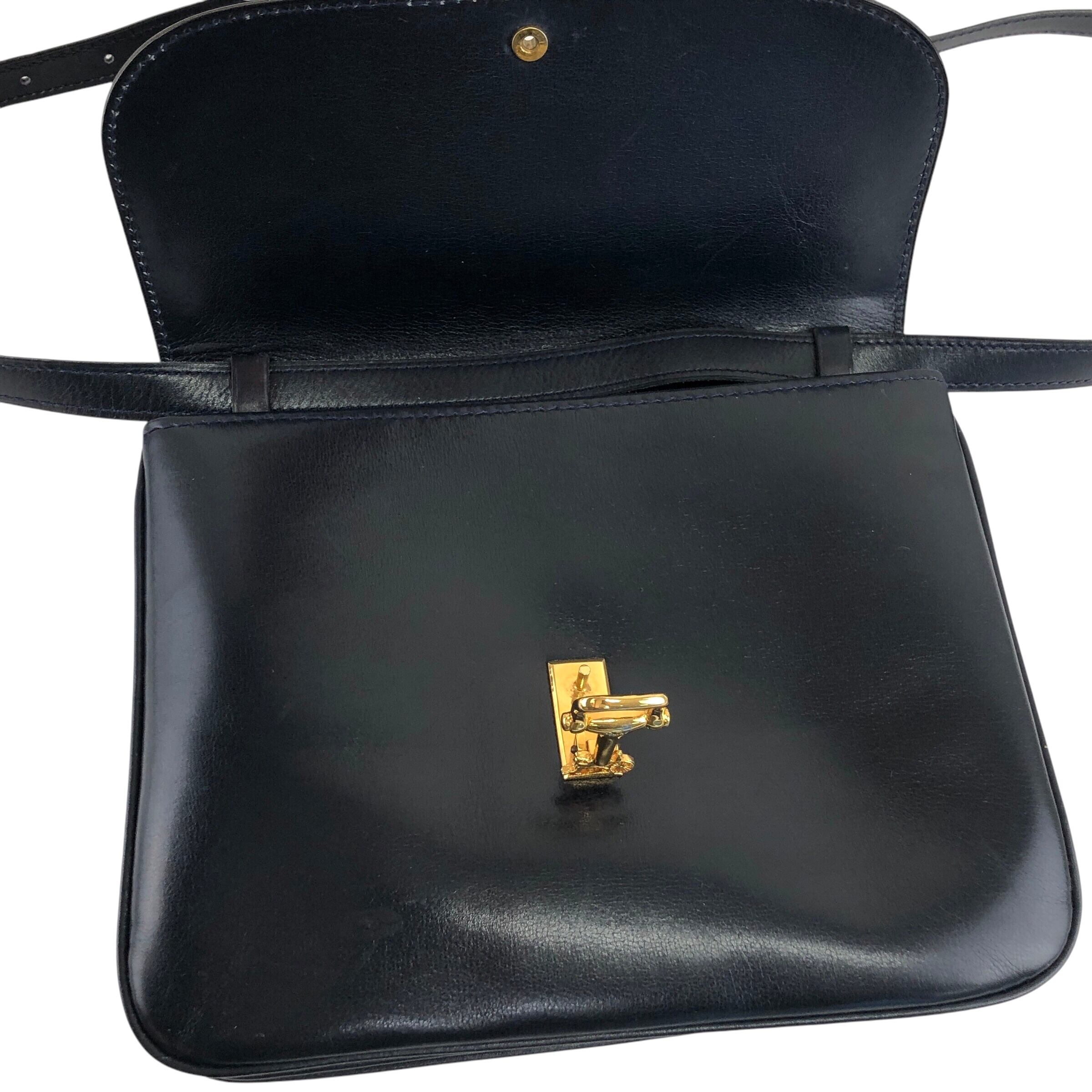 CELINE/セリーヌ/バッグ/ショルダー/馬車/ヴィンテージ/ネイビー/正規品 CELINE セリーヌ ショルダーバッグ ネイビー 馬車 レザー ミニバッグ