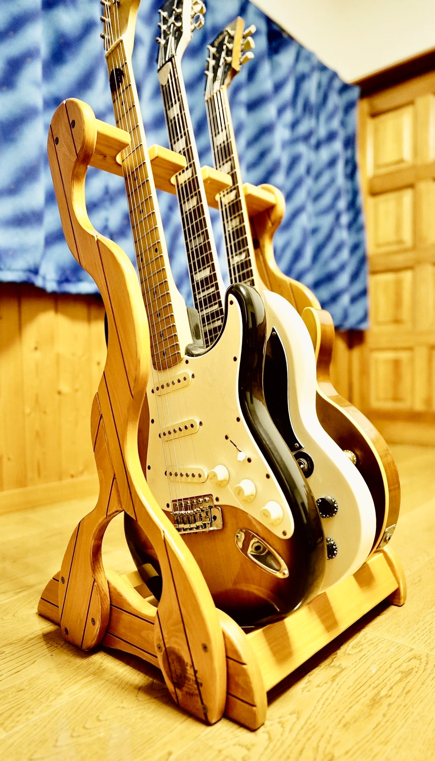 ギター・ベーススタンド | 手作り木工 レスポーラー夢工房